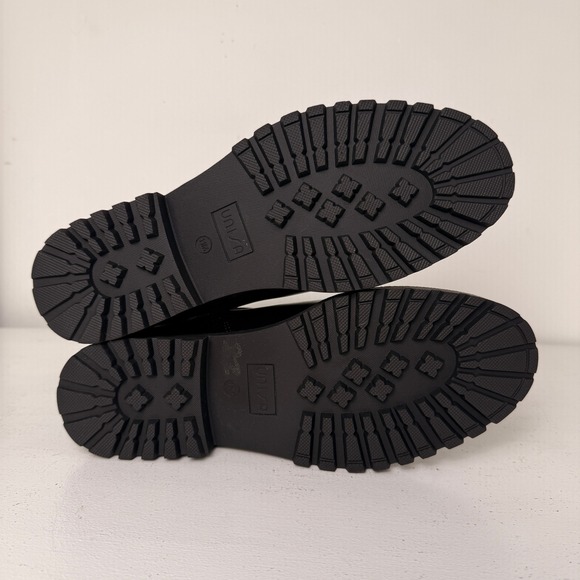 UNISA Black Faux Leather Lug Sole Buckle Strap Ankle Boots Womens 11 - Picture 6 of 8